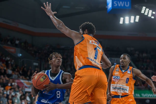 高的公正性 高的公正性